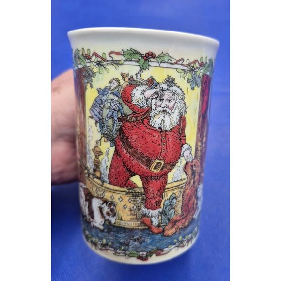 DUNOON Christmas Mugs Santa's Arrival & Christmas Past 10oz Set of Two Scotland - Picture 7 of 11